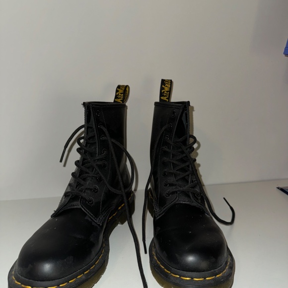 Dr Martens Women's 1460 Slip Resistant Boots - Picture 2 of 7